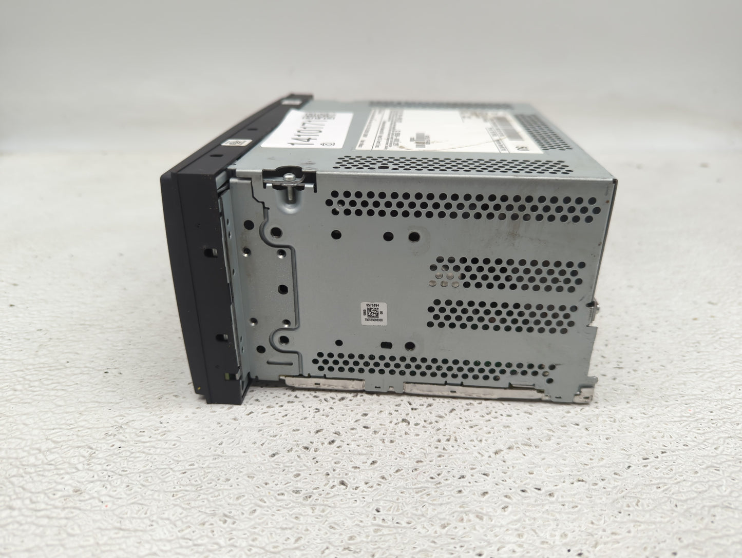 2019 Nissan Sentra Radio AM FM Cd Player Receiver Replacement P/N:7 505 750 883 2591A5UD0A Fits Fits 2020 OEM Used Auto Part