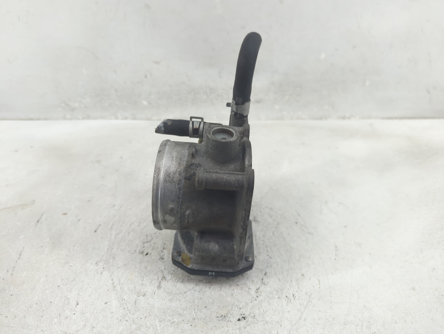 2013-2019 Nissan Sentra Throttle Body P/N:3RA60-01 E Fits Fits 2013 2014 2015 2016 2017 2018 2019 OEM Used Auto Parts - Oemu