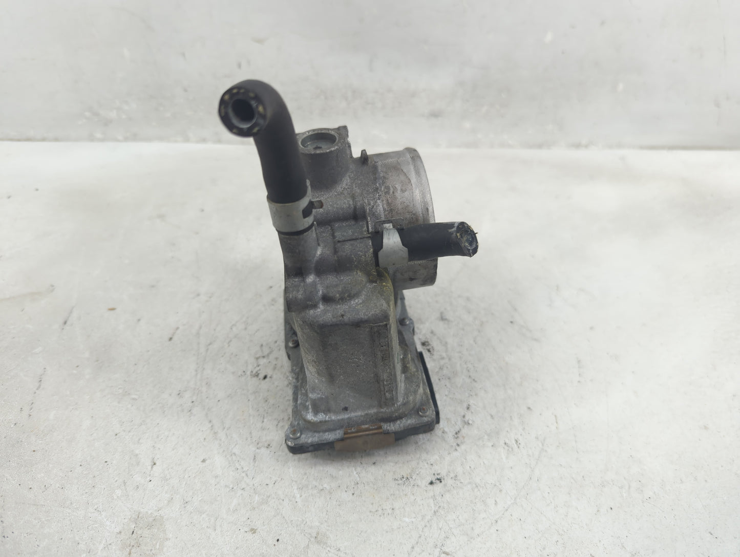 2013-2019 Nissan Sentra Throttle Body P/N:3RA60-01 E Fits Fits 2013 2014 2015 2016 2017 2018 2019 OEM Used Auto Parts - Oemu