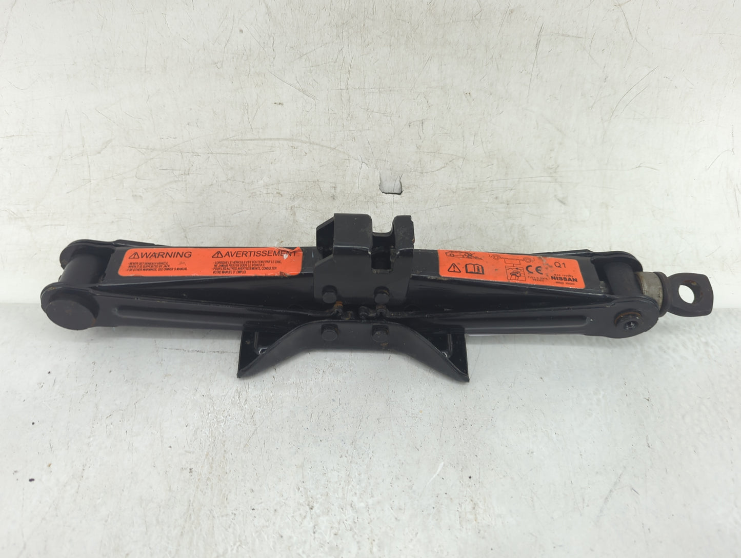 2019 Nissan Sentra Spare Scissor Car Jack - Oemusedautoparts1.com