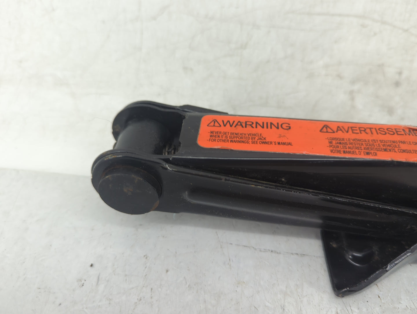 2019 Nissan Sentra Spare Scissor Car Jack 1415849 - Oemusedautoparts1.com