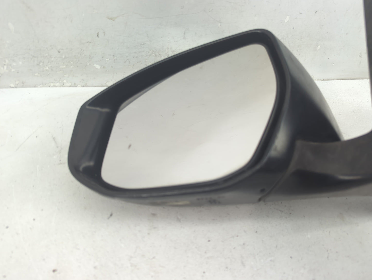 2016-2019 Nissan Sentra Driver Side View Mirror - Left Door Mirror OEM Used - Oemusedautoparts1.com