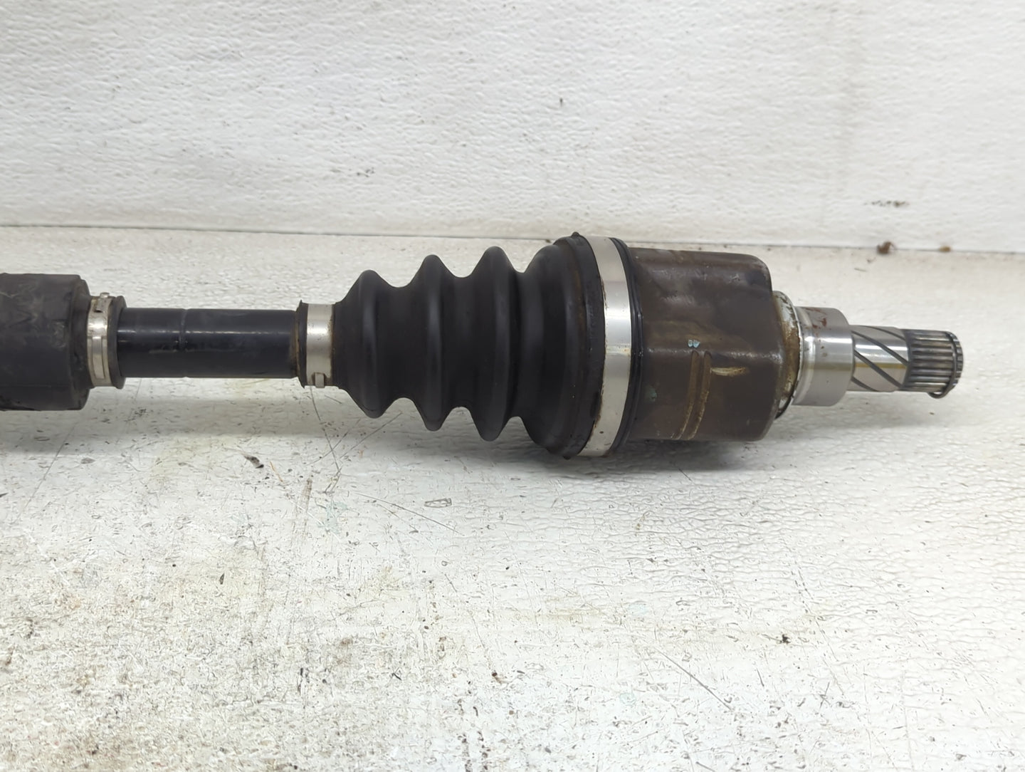 2013-2019 Nissan Sentra Axle Shaft Front Passenger Cv C/v - Oemusedautoparts1.com