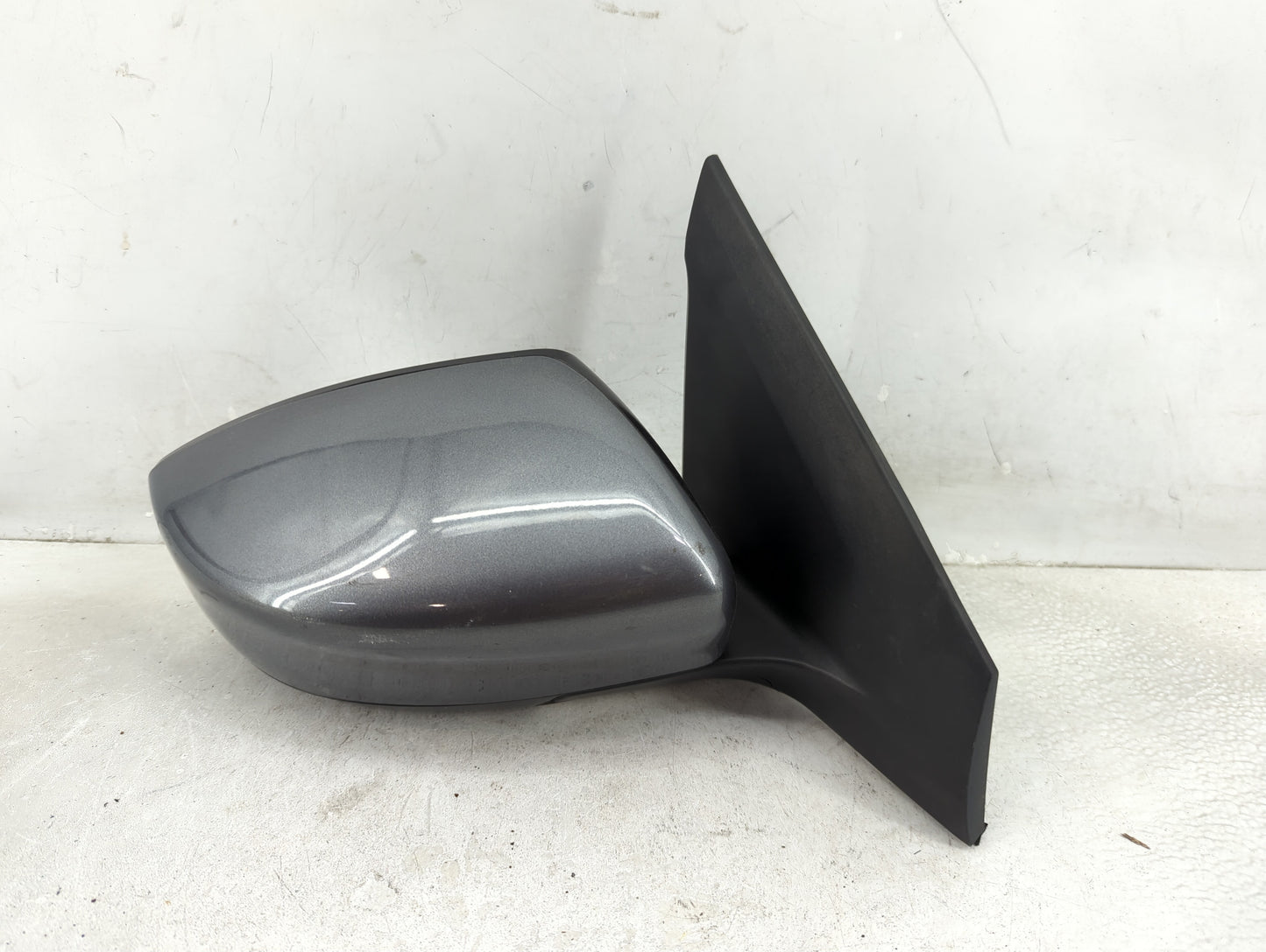 2016-2019 Nissan Sentra Passenger Side View Mirror - Right Door Mirror OEM Used - Oemusedautoparts1.com