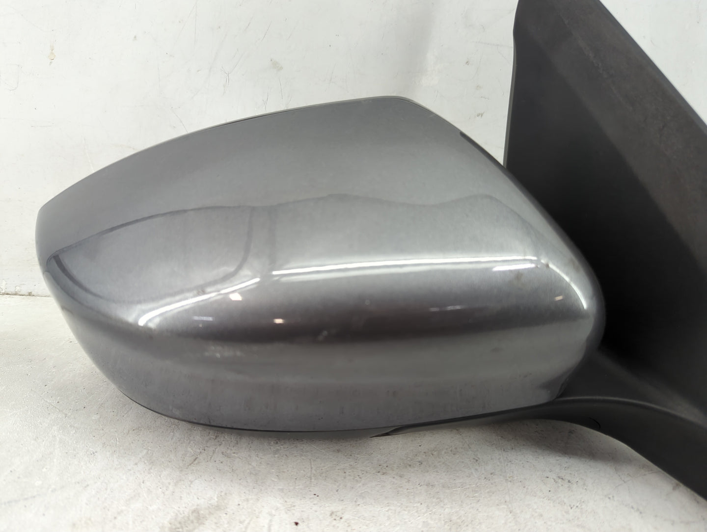 2016-2019 Nissan Sentra Passenger Side View Mirror - Right Door Mirror OEM Used - Oemusedautoparts1.com