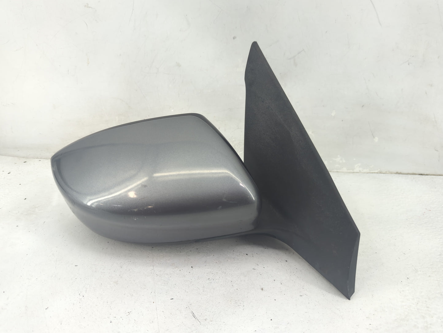 2016-2019 Nissan Sentra Passenger Side View Mirror - Right Door Mirror OEM Used - Oemusedautoparts1.com