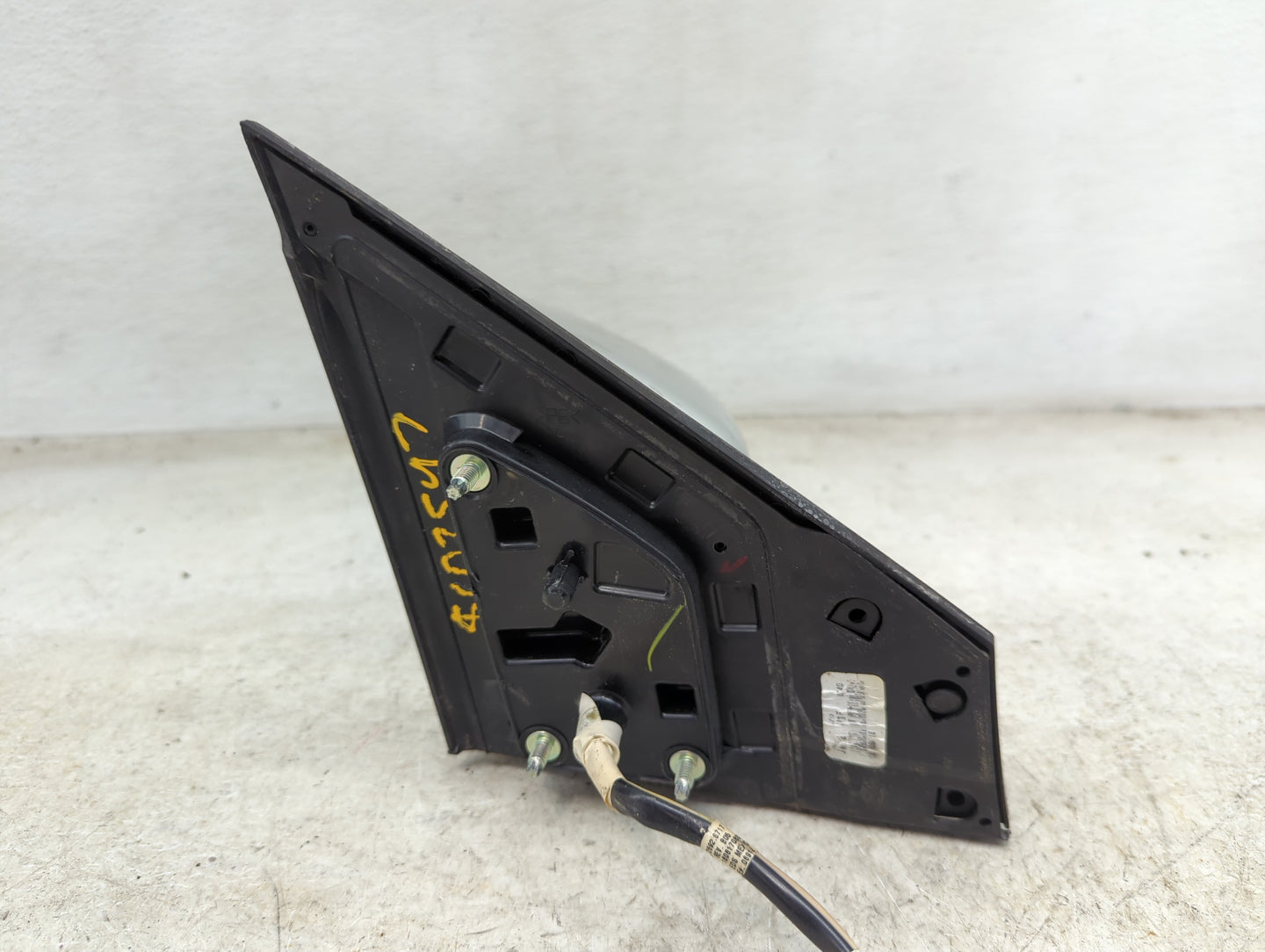 2016-2019 Nissan Sentra Driver Side View Mirror - Left Door Mirror OEM Used - Oemusedautoparts1.com