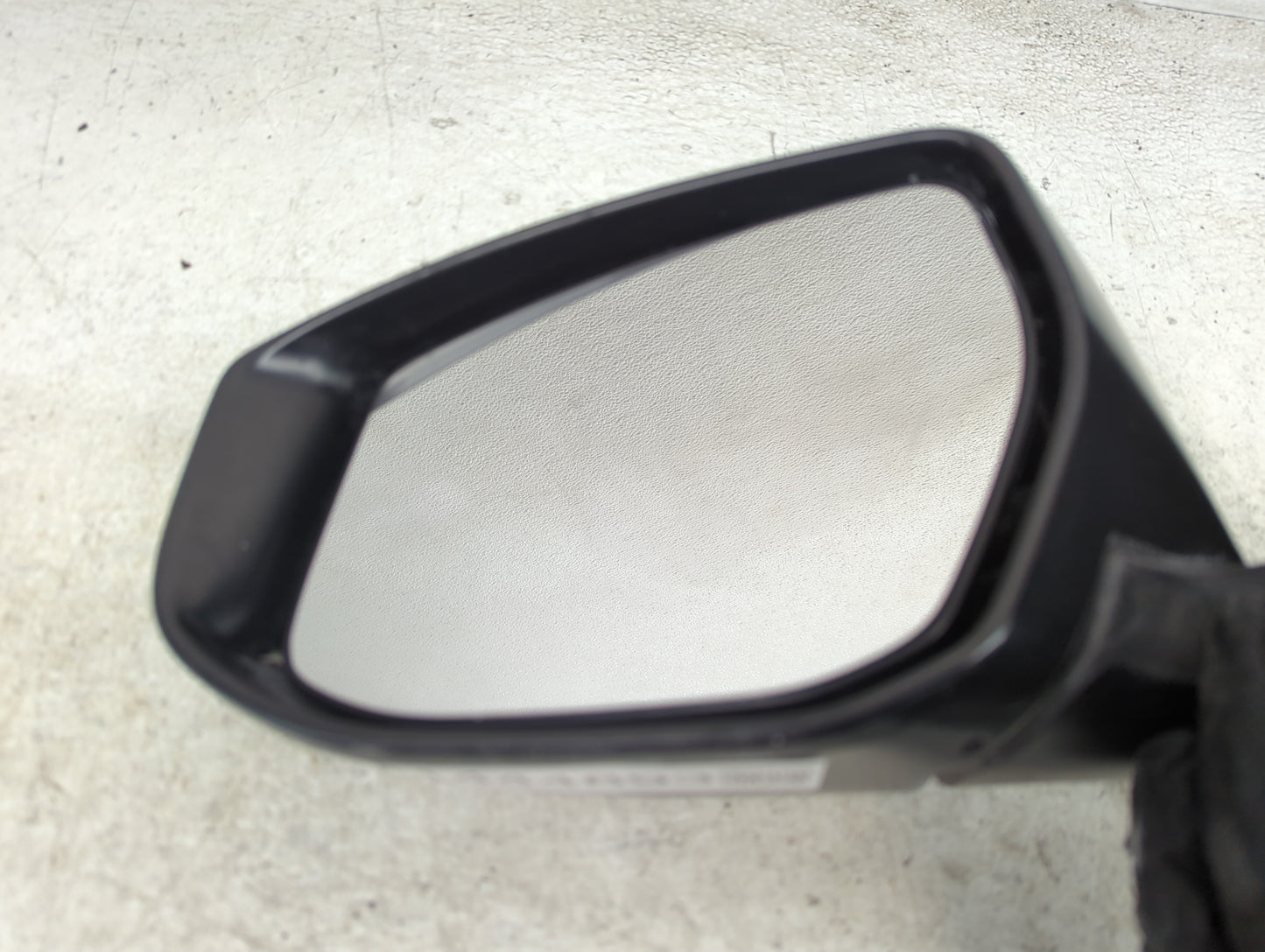 2016-2019 Nissan Sentra Driver Side View Mirror - Left Door Mirror OEM Used - Oemusedautoparts1.com