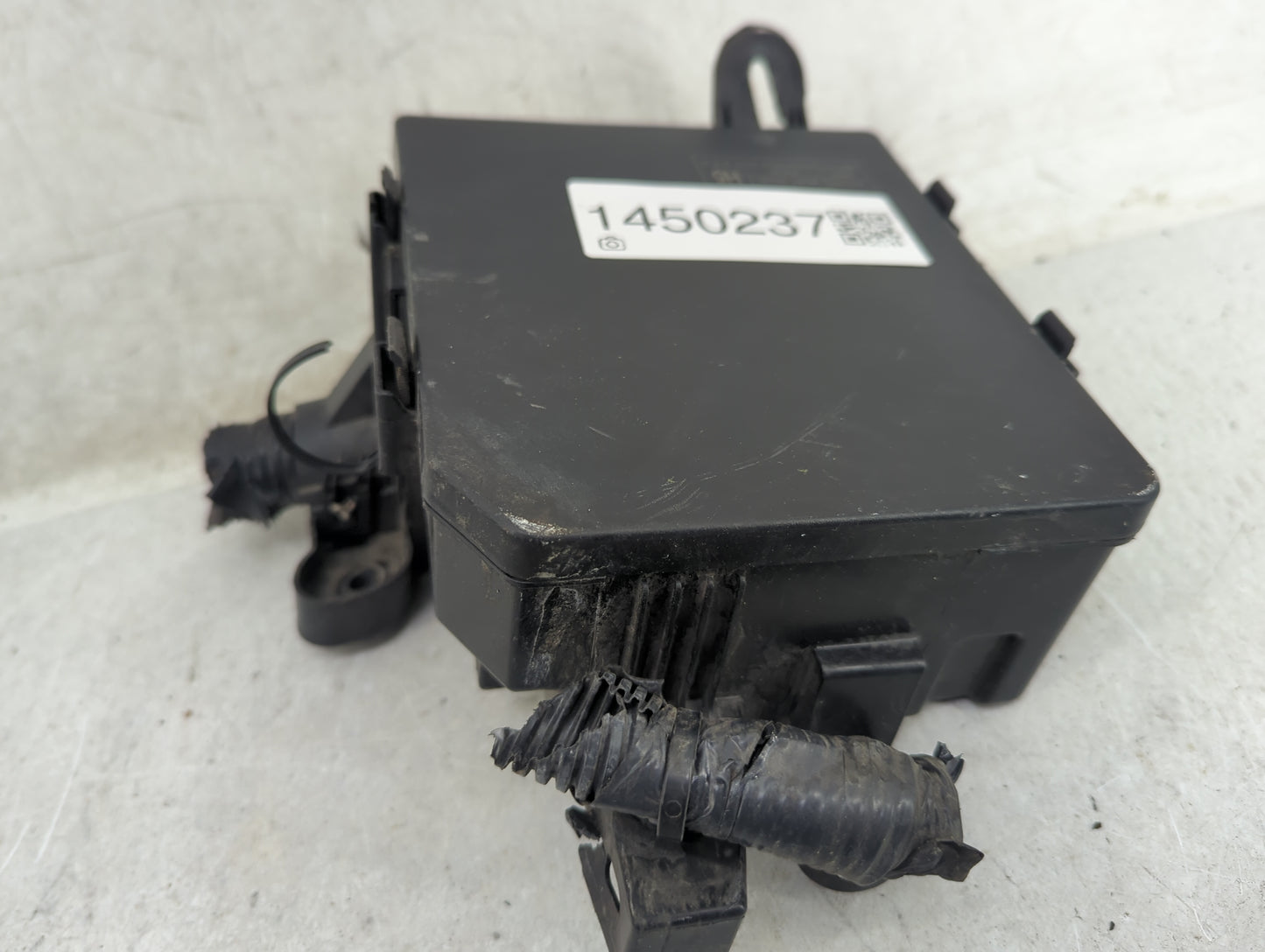 2013-2019 Nissan Sentra Fusebox Fuse Box Panel Relay Module Fits Fits 2013 2014 2015 2016 2017 2018 2019 OEM Used Auto Parts