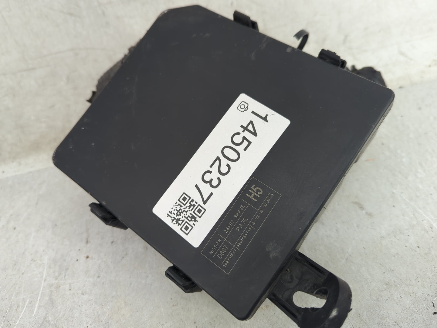 2013-2019 Nissan Sentra Fusebox Fuse Box Panel Relay Module Fits Fits 2013 2014 2015 2016 2017 2018 2019 OEM Used Auto Parts