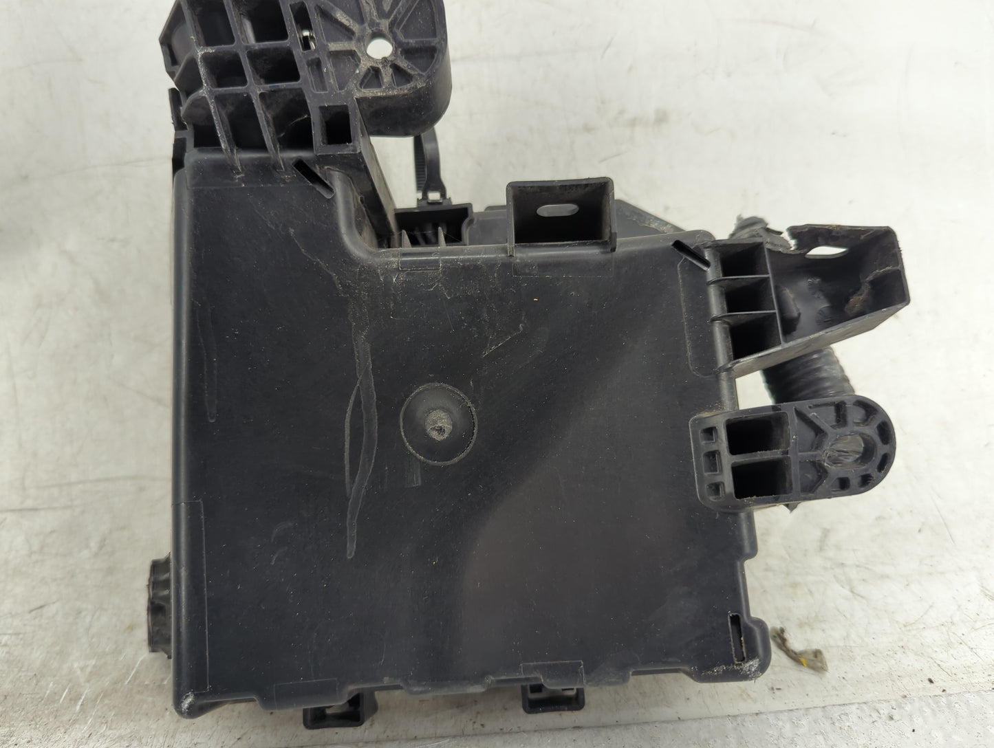2013-2019 Nissan Sentra Fusebox Fuse Box Panel Relay Module Fits Fits 2013 2014 2015 2016 2017 2018 2019 OEM Used Auto Parts