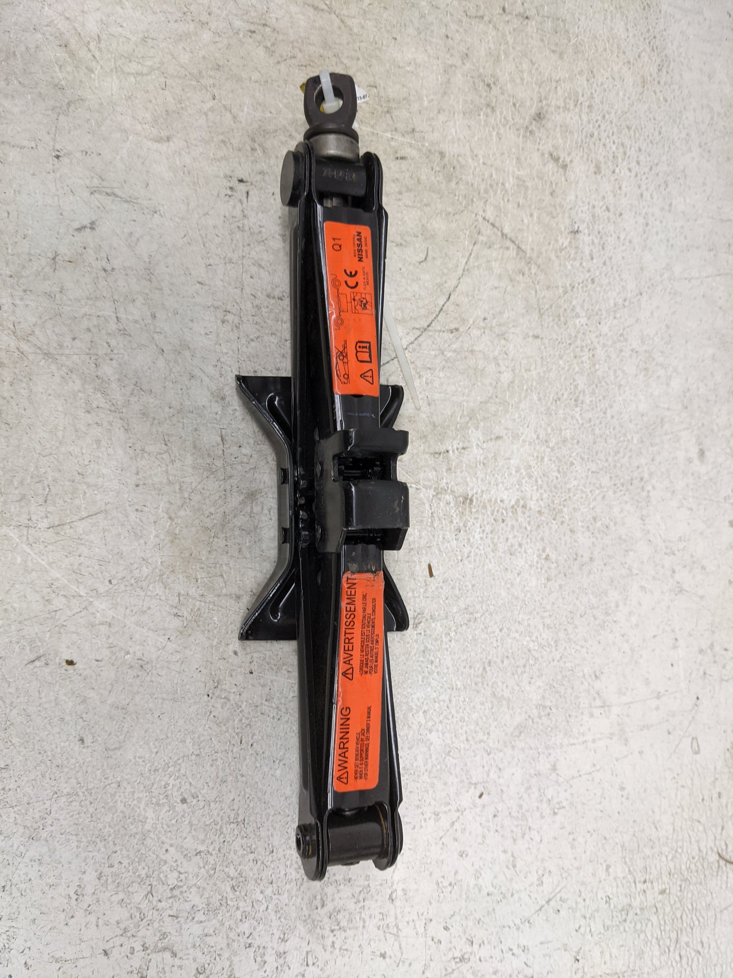 2019 Nissan Sentra Spare Scissor Car Jack Black - Oemusedautoparts1.com