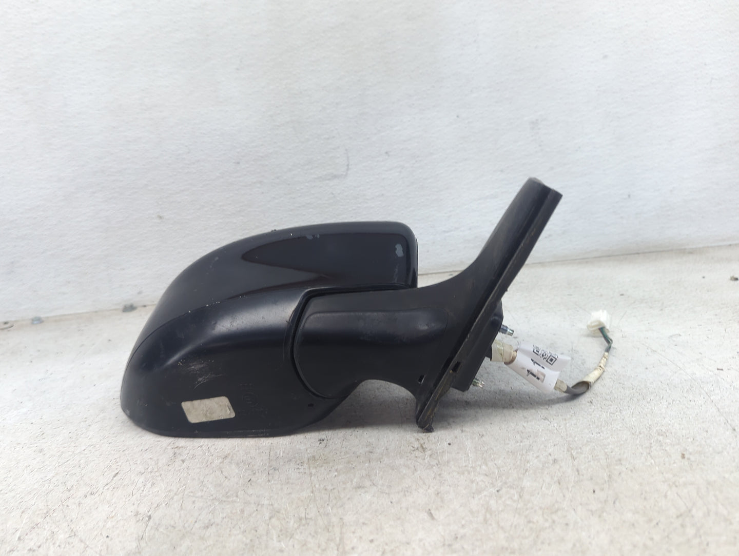 2016-2019 Nissan Sentra Passenger Side View Mirror - Right Door Mirror OEM Used - Oemusedautoparts1.com
