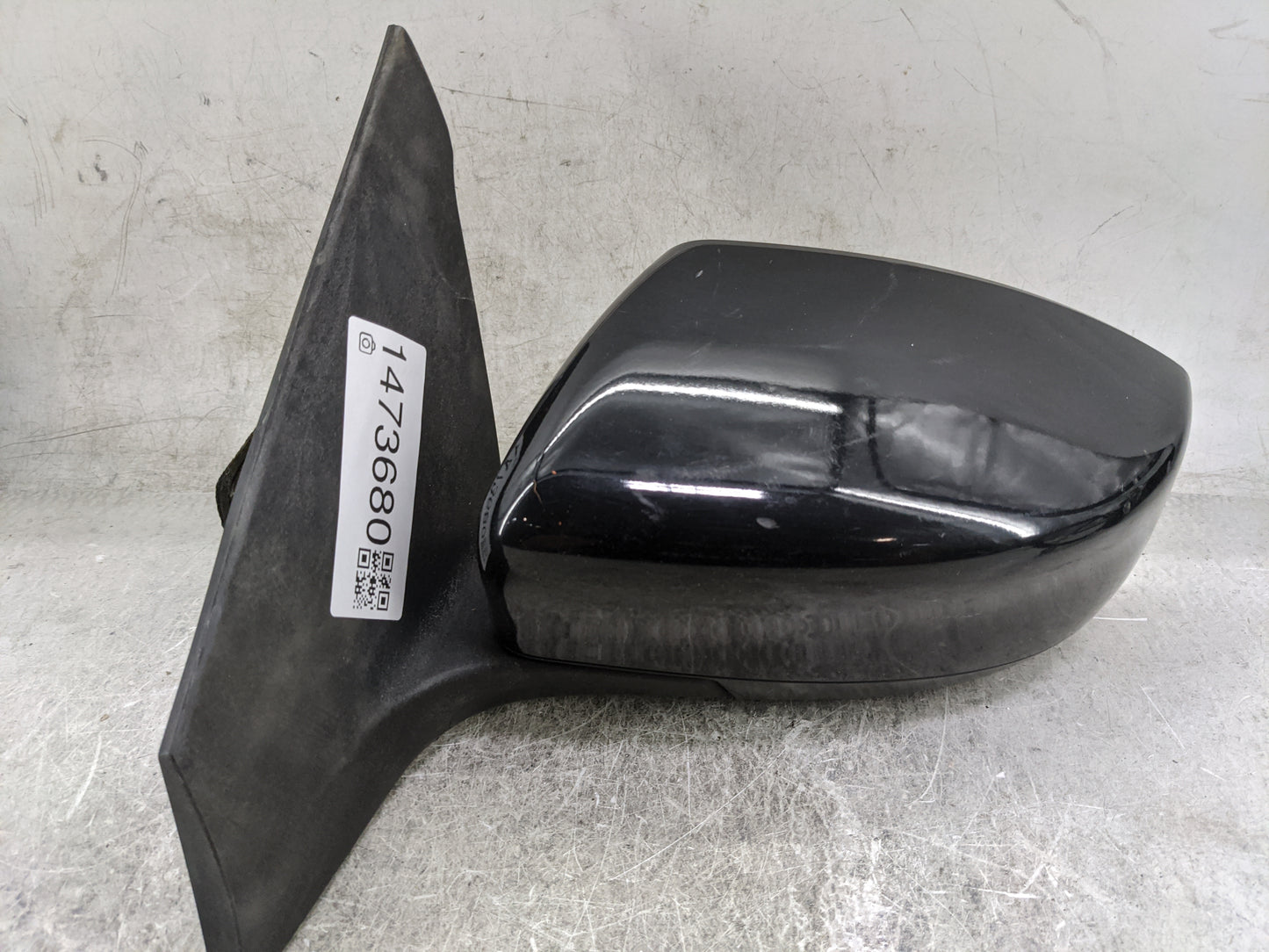 2016-2019 Nissan Sentra Driver Side View Mirror - Left Door Mirror OEM Used - Oemusedautoparts1.com