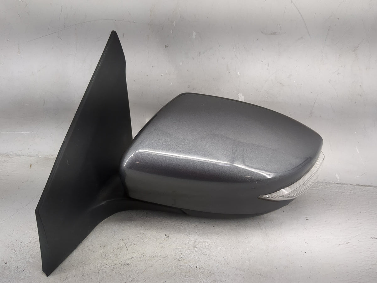 2016-2019 Nissan Sentra Driver Side View Mirror - Left Door Mirror OEM Used - Oemusedautoparts1.com