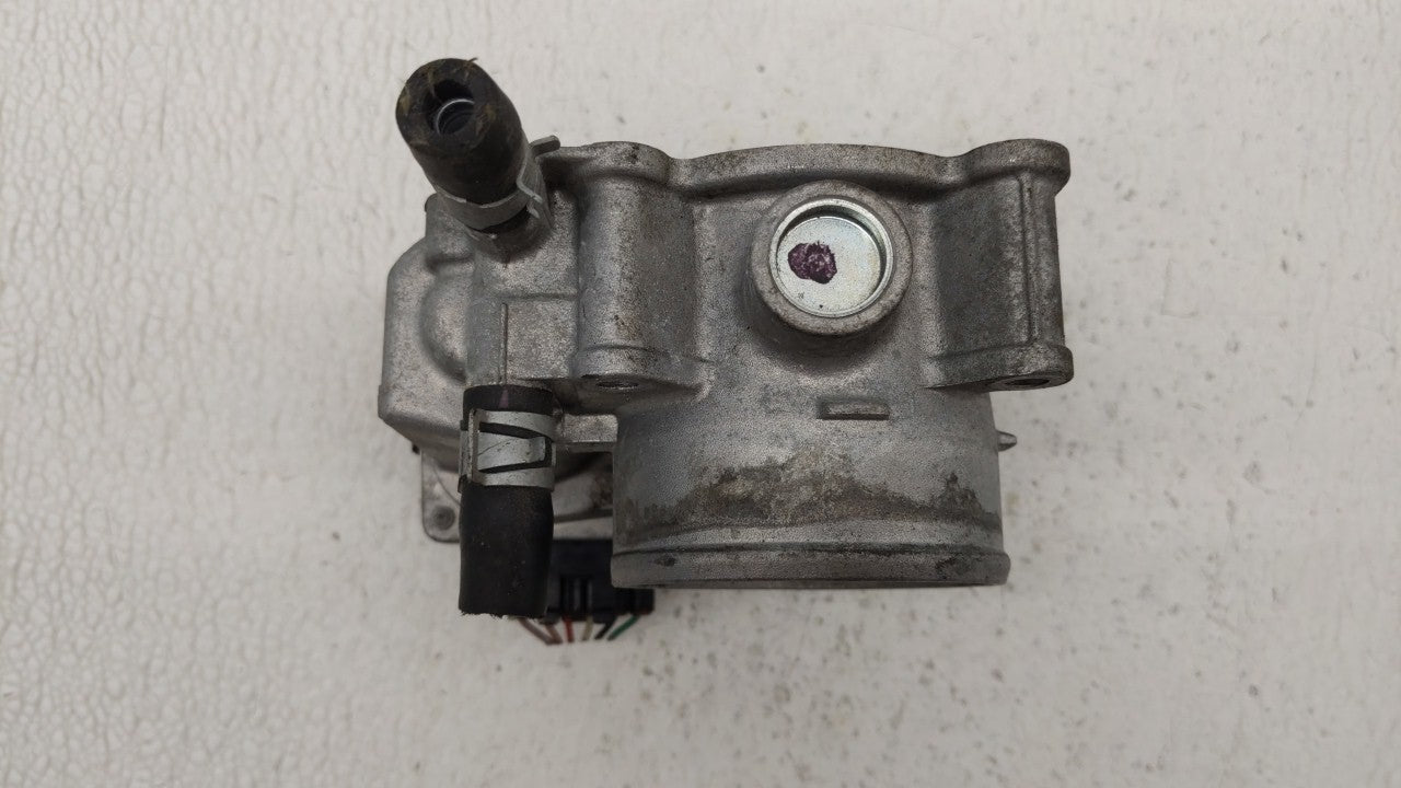 2013-2019 Nissan Sentra Throttle Body P/N:3RA60-01 C 3RA60-01 E, 3RA60-01 D Fits Fits 2013 2014 2015 2016 2017 2018 2019 OEM