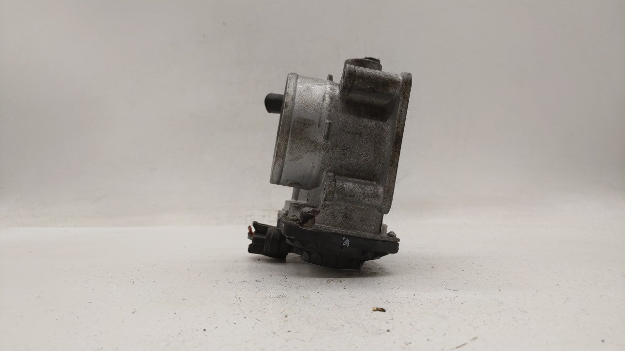 2013-2019 Nissan Sentra Throttle Body P/N:3RA60-01 C 3RA60-01 E, 3RA60-01 D Fits Fits 2013 2014 2015 2016 2017 2018 2019 OEM