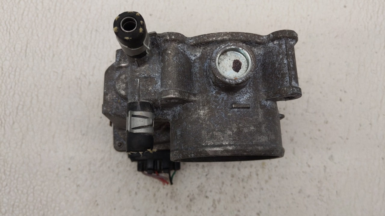 2013-2019 Nissan Sentra Throttle Body P/N:3RA60-01 C 3RA60-01 E, 3RA60-01 D Fits Fits 2013 2014 2015 2016 2017 2018 2019 OEM