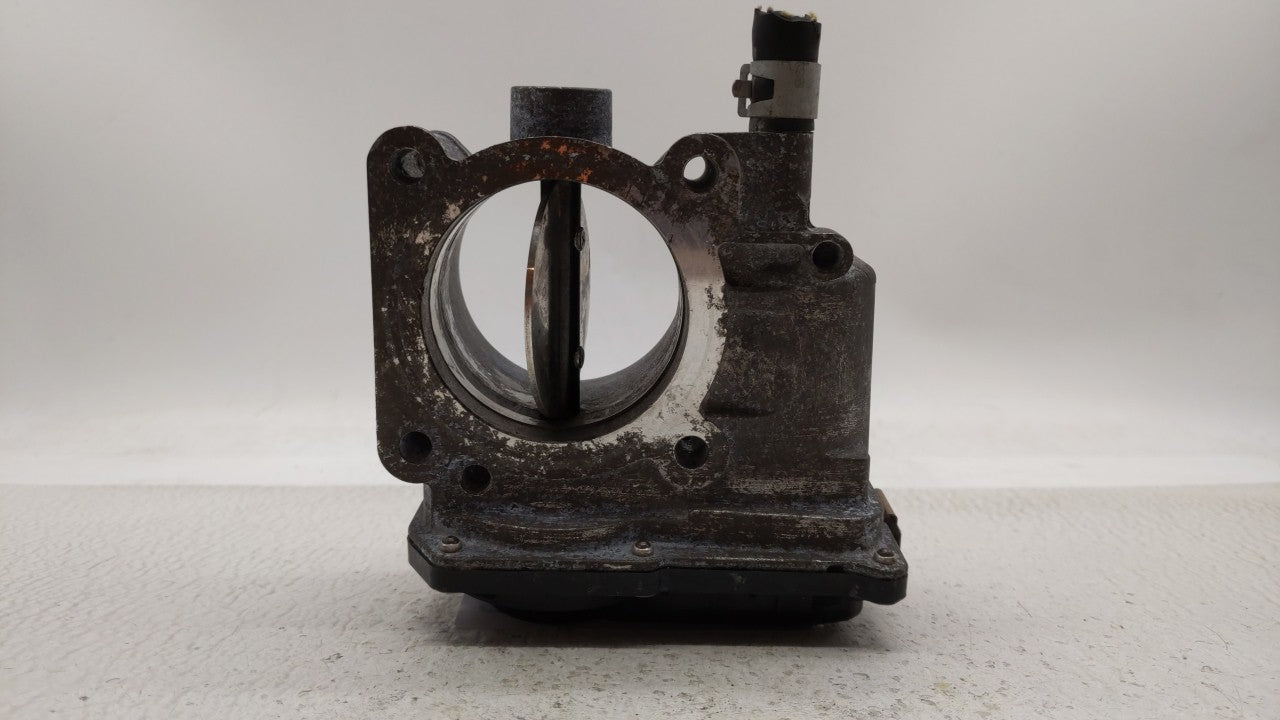 2013-2019 Nissan Sentra Throttle Body P/N:3RA60-01 C 3RA60-01 E, 3RA60-01 D Fits Fits 2013 2014 2015 2016 2017 2018 2019 OEM