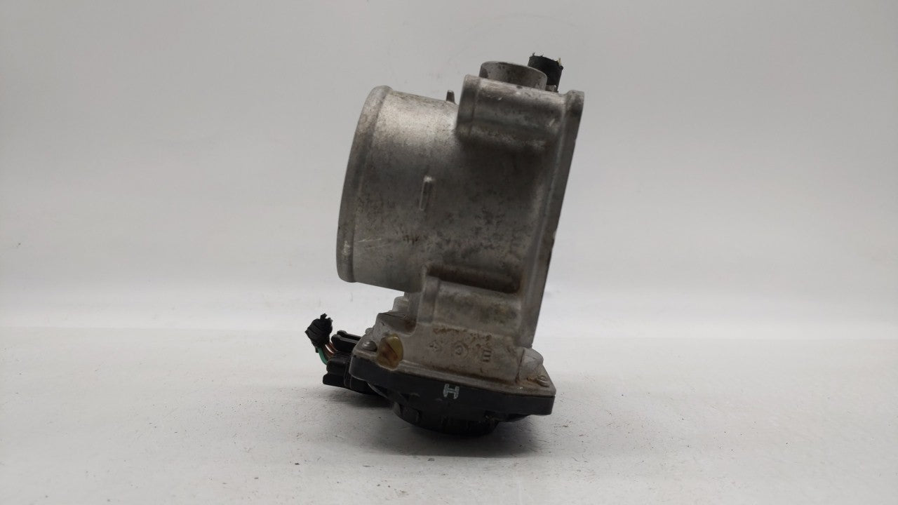 2013-2019 Nissan Sentra Throttle Body P/N:3RA60-01 C 3RA60-01 E, 3RA60-01 D Fits Fits 2013 2014 2015 2016 2017 2018 2019 OEM