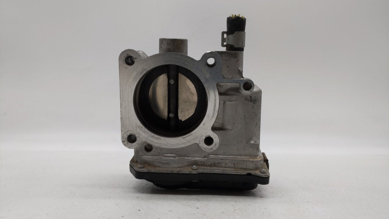 2013-2019 Nissan Sentra Throttle Body P/N:3RA60-01 C 3RA60-01 E, 3RA60-01 D Fits Fits 2013 2014 2015 2016 2017 2018 2019 OEM