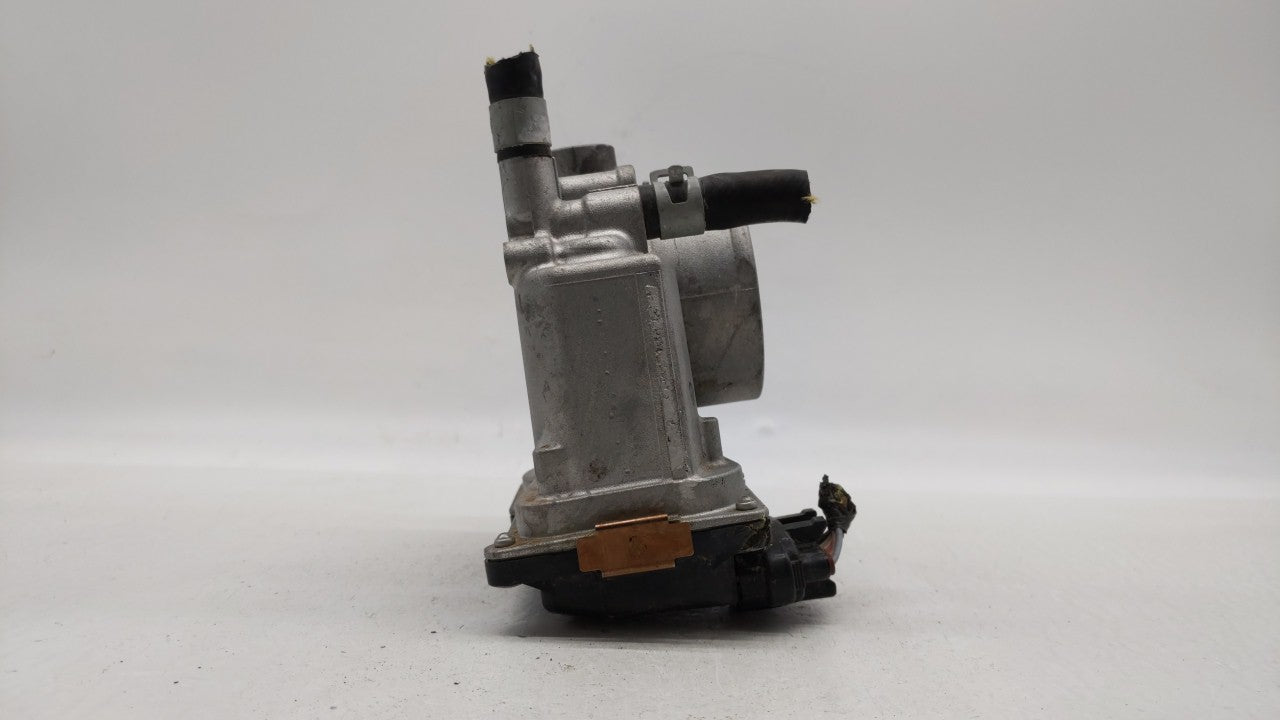 2013-2019 Nissan Sentra Throttle Body P/N:3RA60-01 C 3RA60-01 E, 3RA60-01 D Fits Fits 2013 2014 2015 2016 2017 2018 2019 OEM