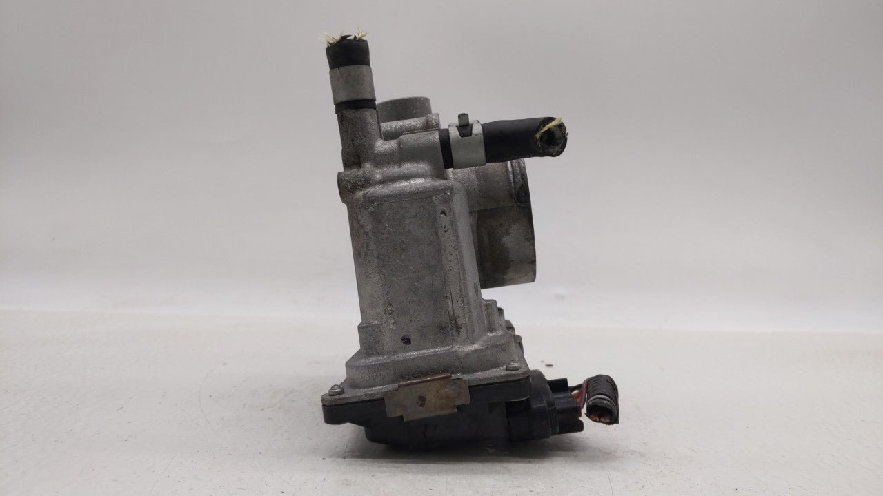 2013-2019 Nissan Sentra Throttle Body P/N:3RA60-01 C 3RA60-01 E, 3RA60-01 D Fits Fits 2013 2014 2015 2016 2017 2018 2019 OEM