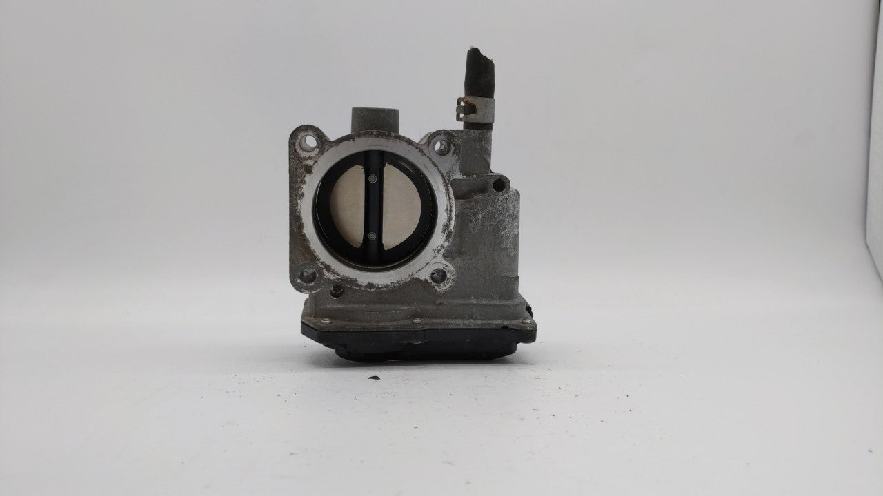 2013-2019 Nissan Sentra Throttle Body P/N:3RA60-01 C 3RA60-01 E, 3RA60-01 D Fits Fits 2013 2014 2015 2016 2017 2018 2019 OEM
