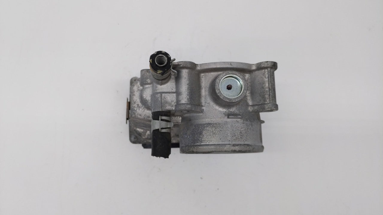2013-2019 Nissan Sentra Throttle Body P/N:3RA60-01 C 3RA60-01 E, 3RA60-01 D Fits Fits 2013 2014 2015 2016 2017 2018 2019 OEM