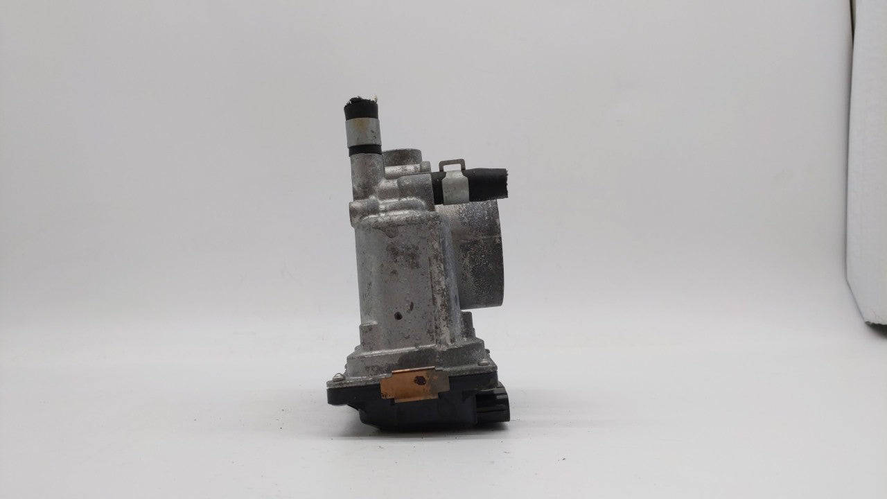 2013-2019 Nissan Sentra Throttle Body P/N:3RA60-01 C 3RA60-01 E, 3RA60-01 D Fits Fits 2013 2014 2015 2016 2017 2018 2019 OEM