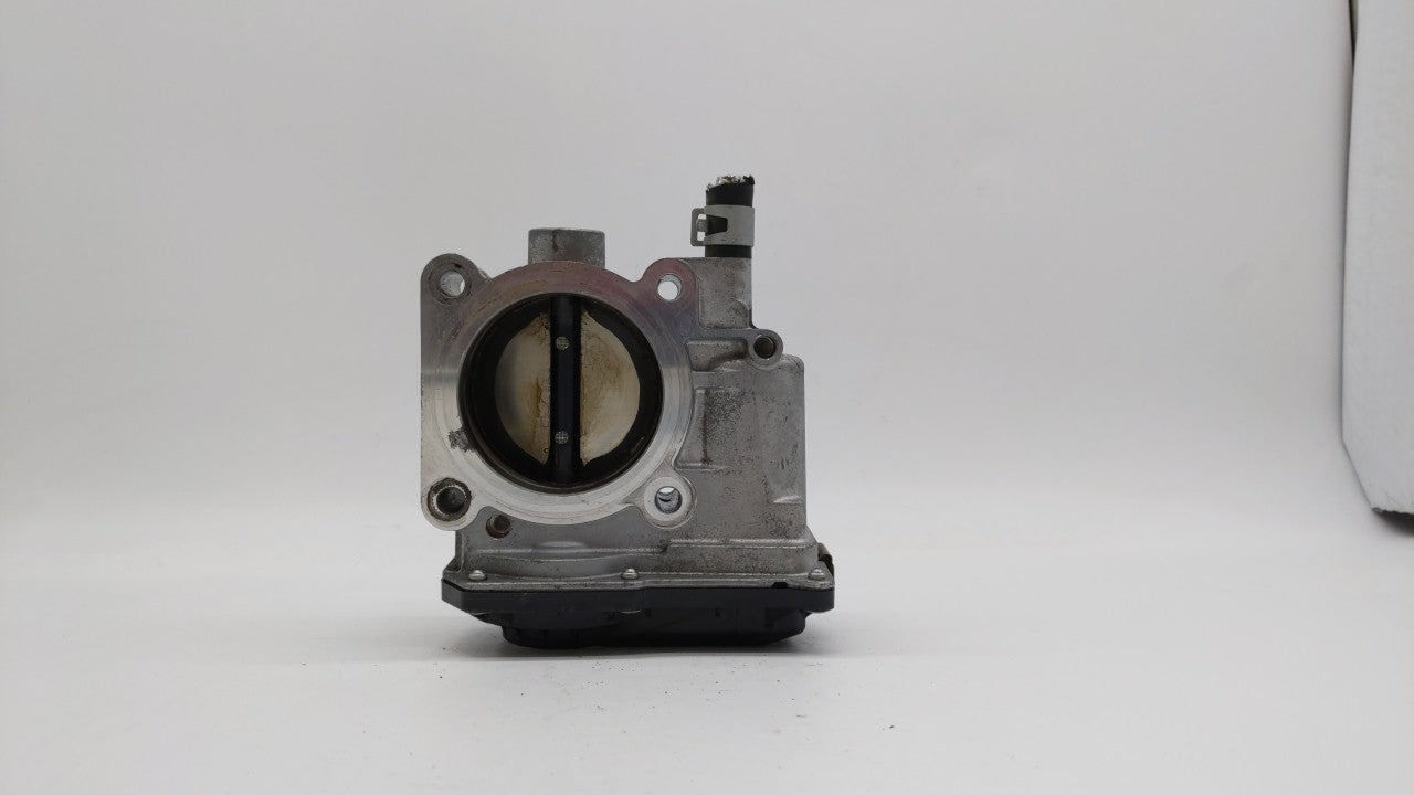 2013-2019 Nissan Sentra Throttle Body P/N:3RA60-01 C 3RA60-01 E, 3RA60-01 D Fits Fits 2013 2014 2015 2016 2017 2018 2019 OEM