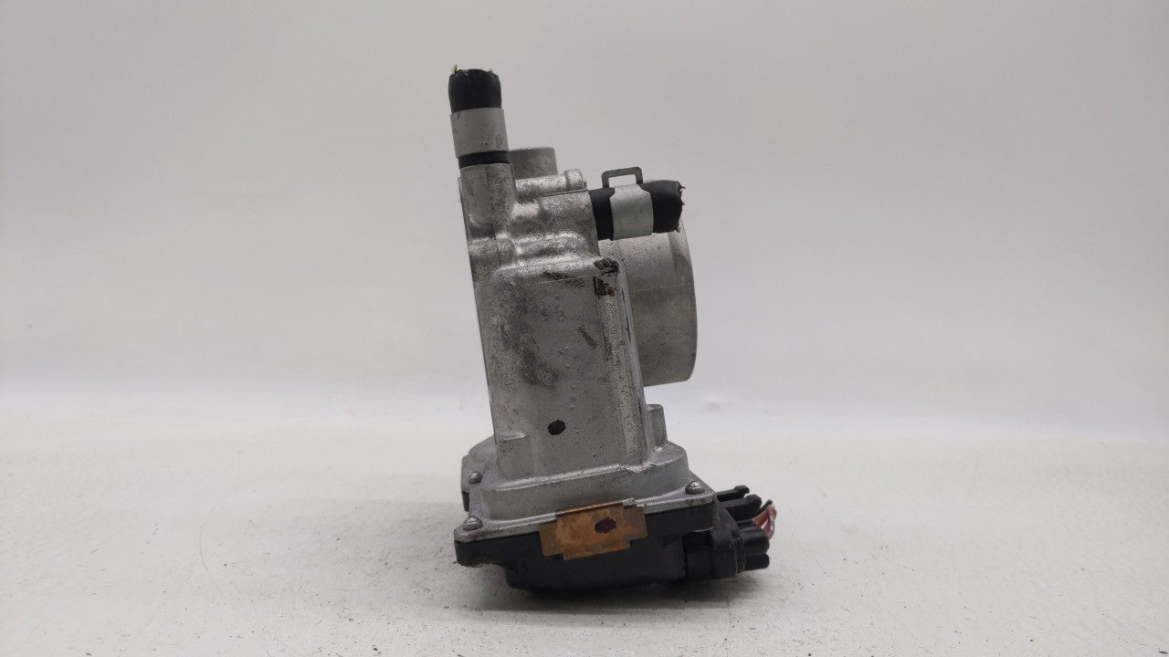 2013-2019 Nissan Sentra Throttle Body P/N:3RA60-01 C 3RA60-01 E, 3RA60-01 D Fits Fits 2013 2014 2015 2016 2017 2018 2019 OEM