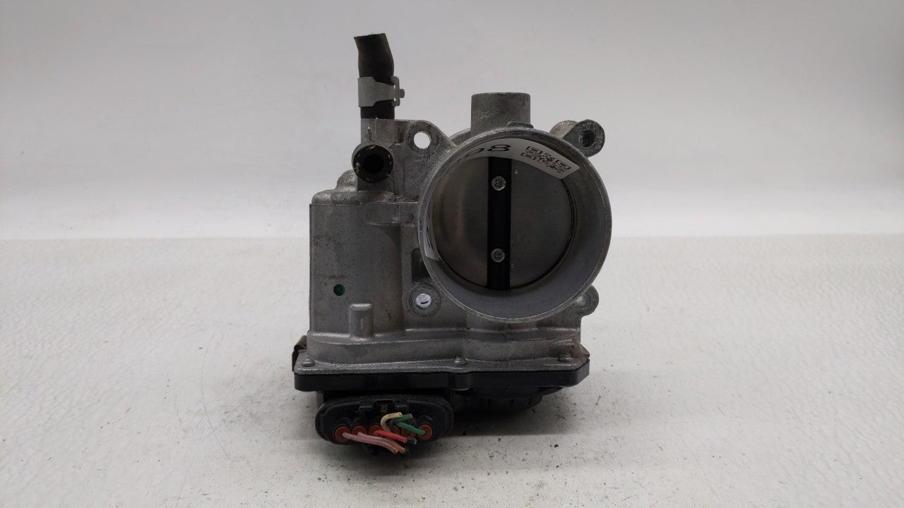 2013-2019 Nissan Sentra Throttle Body P/N:3RA60-01 C 3RA60-01 E, 3RA60-01 D Fits Fits 2013 2014 2015 2016 2017 2018 2019 OEM
