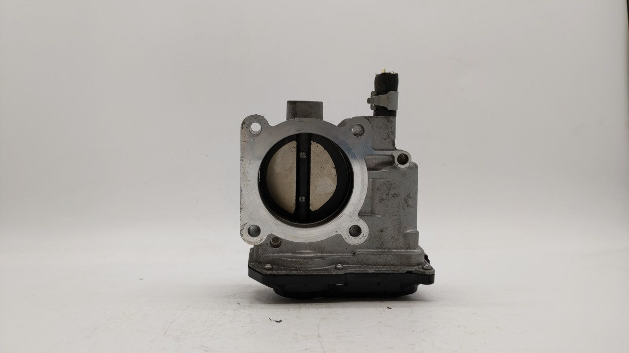 2013-2019 Nissan Sentra Throttle Body P/N:3RA60-01 C 3RA60-01 E, 3RA60-01 D Fits Fits 2013 2014 2015 2016 2017 2018 2019 OEM