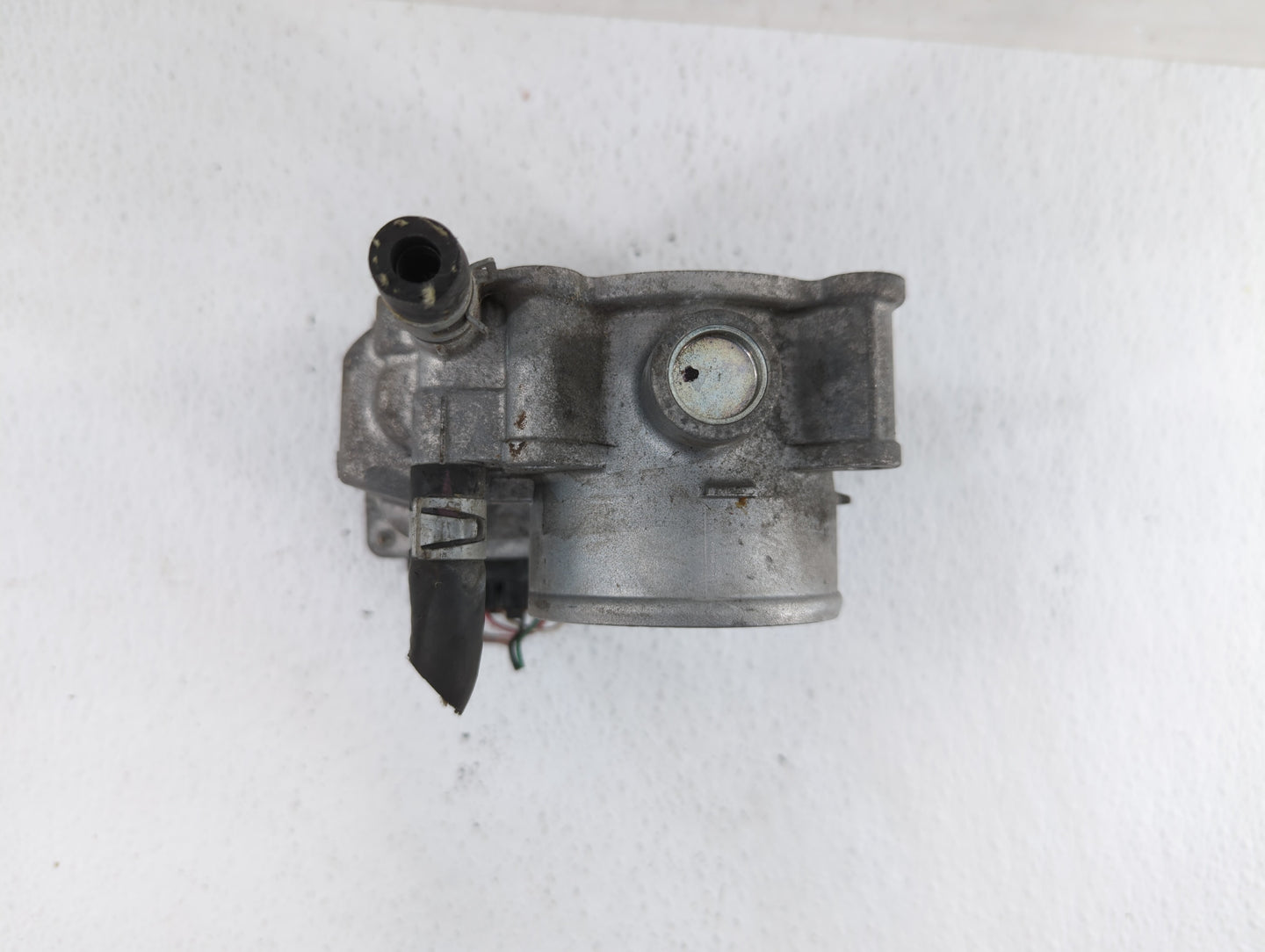 2013-2019 Nissan Sentra Throttle Body P/N:3RA60-01 C 3RA60-01 E, 3RA60-01 D Fits Fits 2013 2014 2015 2016 2017 2018 2019 OEM