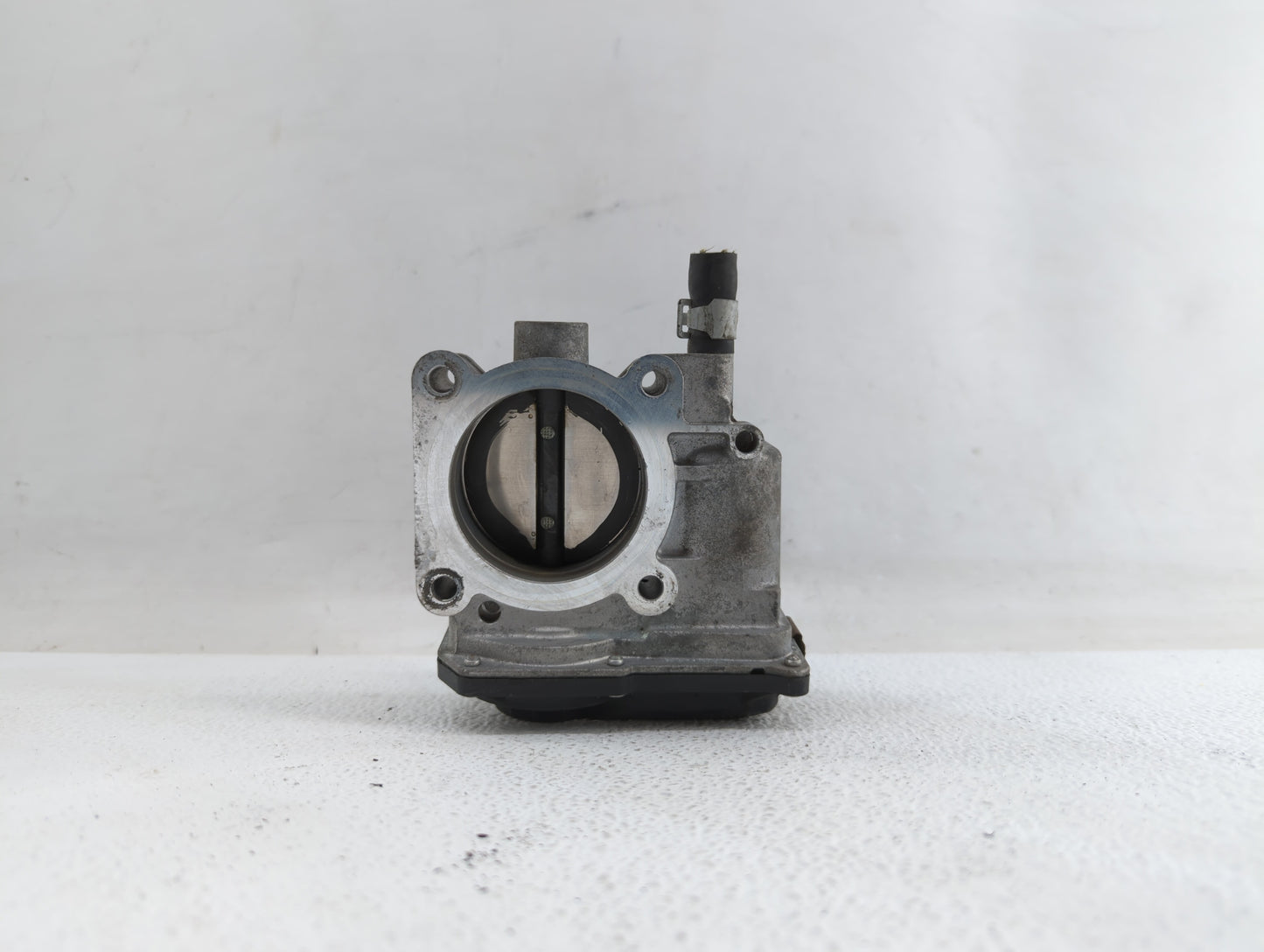 2013-2019 Nissan Sentra Throttle Body P/N:3RA60-01 C 3RA60-01 E, 3RA60-01 D Fits Fits 2013 2014 2015 2016 2017 2018 2019 OEM