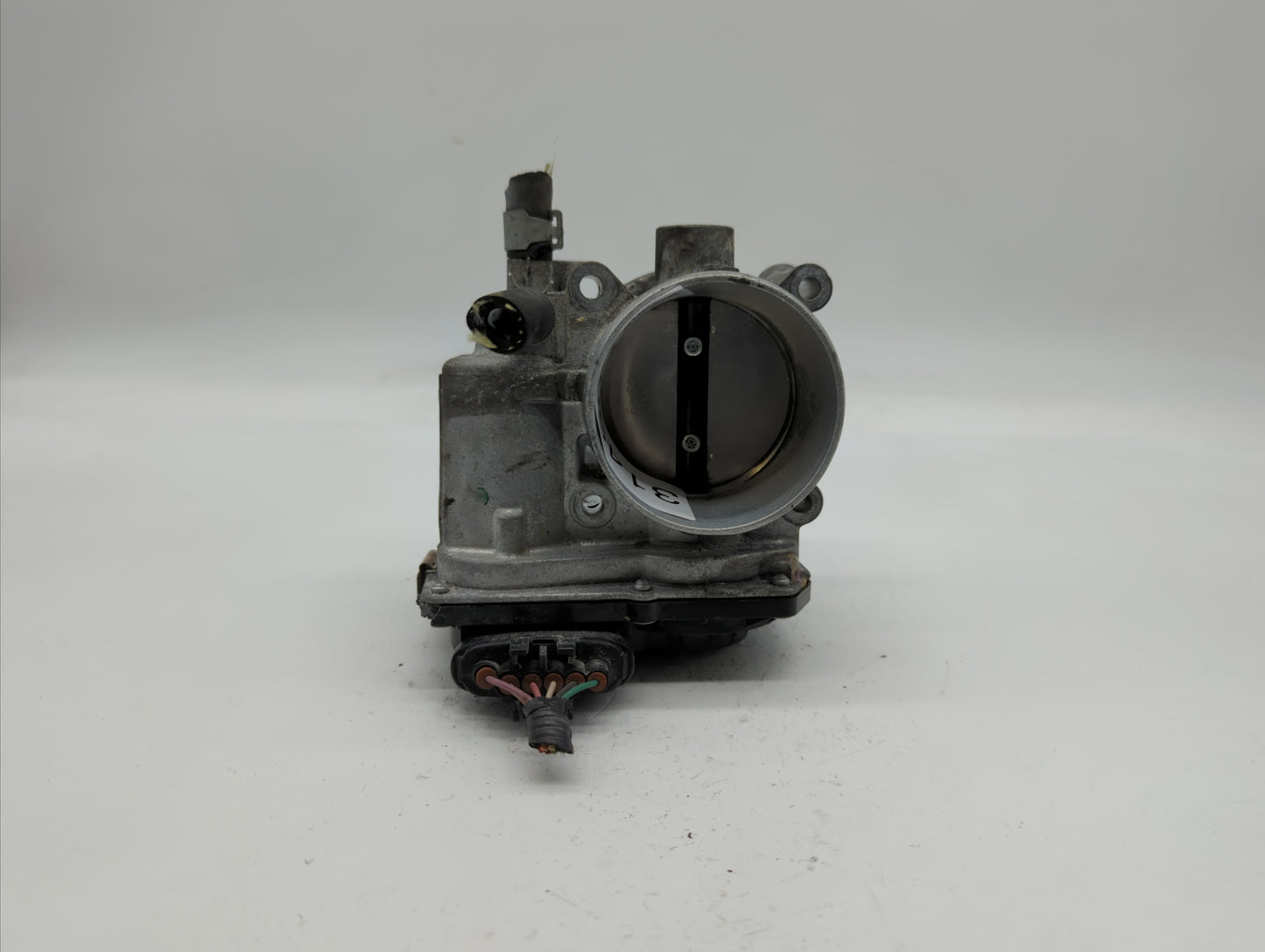 2013-2019 Nissan Sentra Throttle Body P/N:3RA60-01 C 3RA60-01 E, 3RA60-01 D Fits Fits 2013 2014 2015 2016 2017 2018 2019 OEM