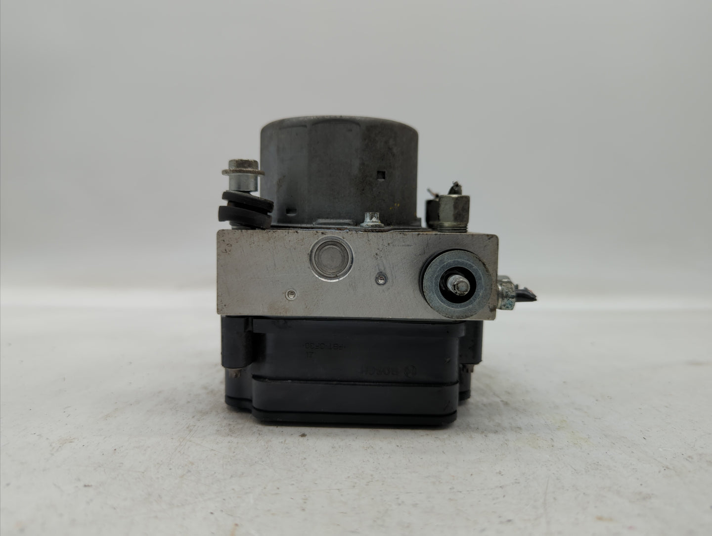 2019 Nissan Sentra ABS Pump Control Module Replacement P/N:47660 6UD0C 47660 5UD0C Fits OEM Used Auto Parts - Oemusedautopar