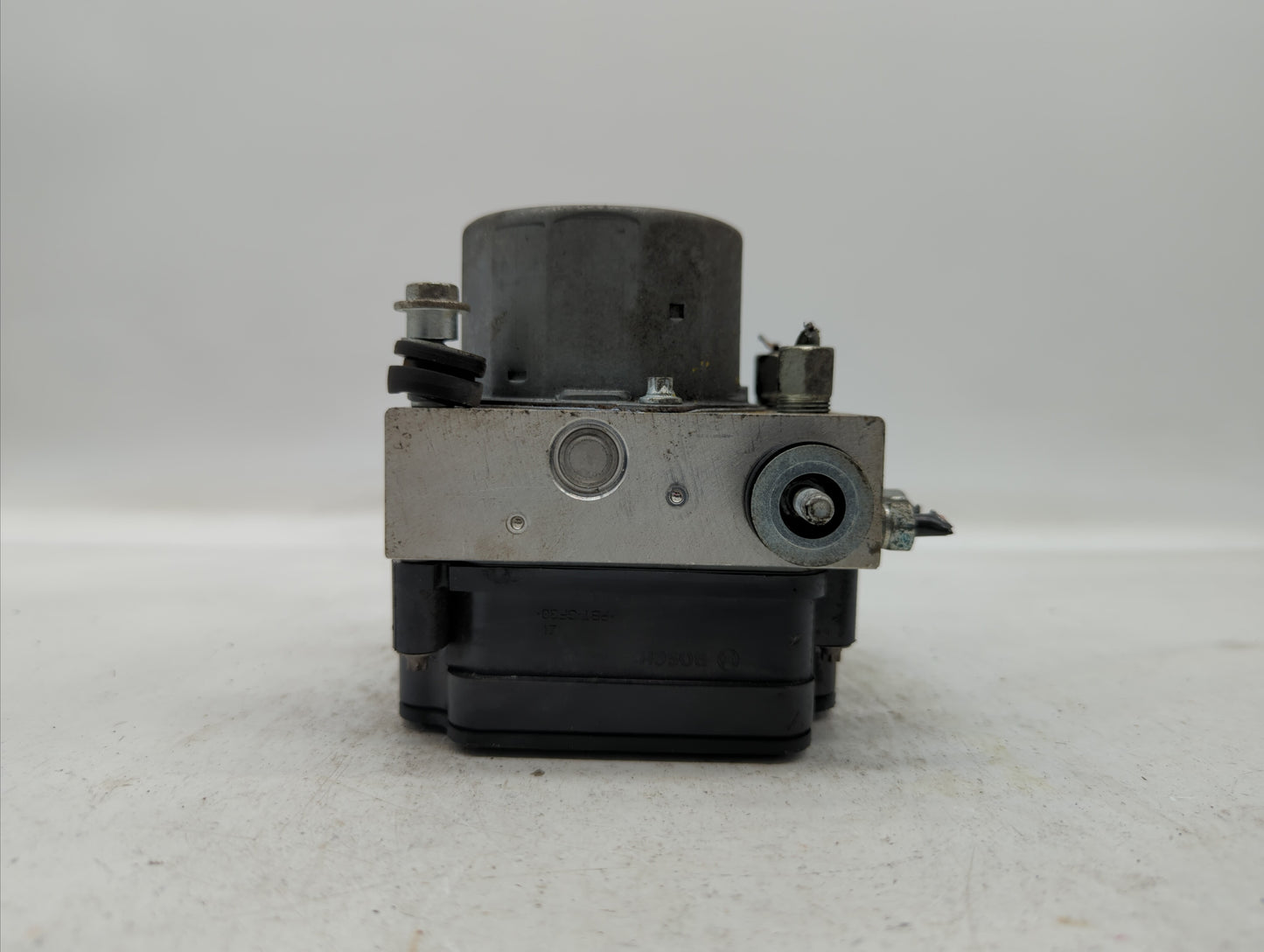 2019 Nissan Sentra ABS Pump Control Module Replacement P/N:47660 6UD0C 47660 5UD0C Fits OEM Used Auto Parts - Oemusedautopar