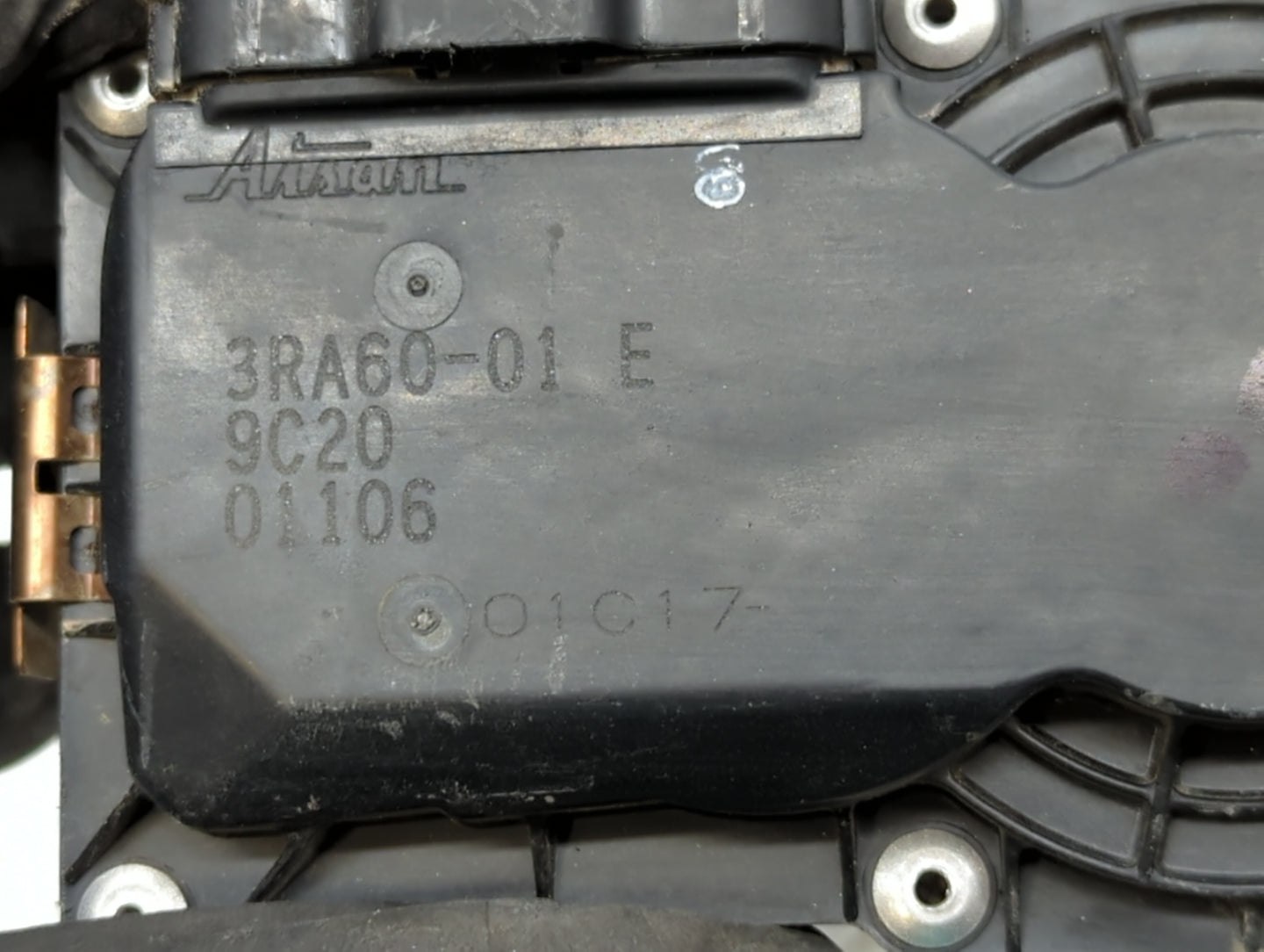 2013-2019 Nissan Sentra Throttle Body P/N:3RA60-01 C 3RA60-01 E, 3RA60-01 D Fits Fits 2013 2014 2015 2016 2017 2018 2019 OEM