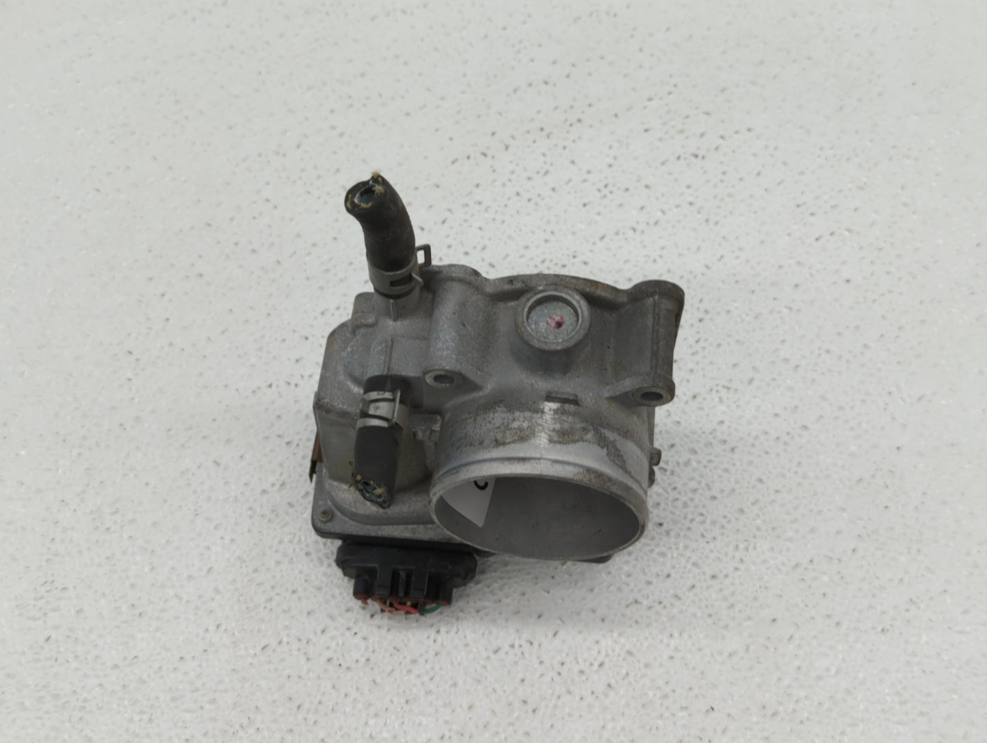 2013-2019 Nissan Sentra Throttle Body P/N:3RA60-01 C 3RA60-01 E, 3RA60-01 D Fits Fits 2013 2014 2015 2016 2017 2018 2019 OEM