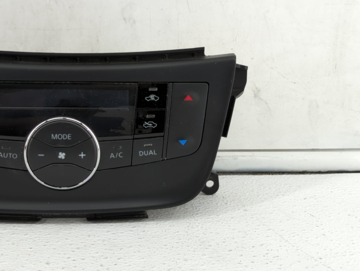 2015-2019 Nissan Sentra Climate Control Module Temperature AC/Heater Replacement P/N:27500 4AT4A Fits OEM Used Auto Parts - 