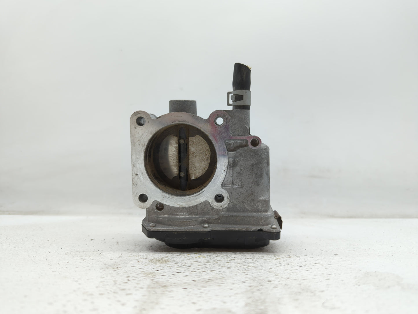 2013-2019 Nissan Sentra Throttle Body P/N:3RA60-01 C 3RA60-01 E, 3RA60-01 D Fits Fits 2013 2014 2015 2016 2017 2018 2019 OEM