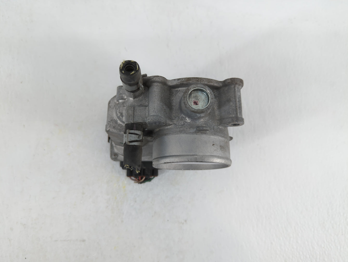 2013-2019 Nissan Sentra Throttle Body P/N:3RA60-01 C 3RA60-01 E, 3RA60-01 D Fits Fits 2013 2014 2015 2016 2017 2018 2019 OEM