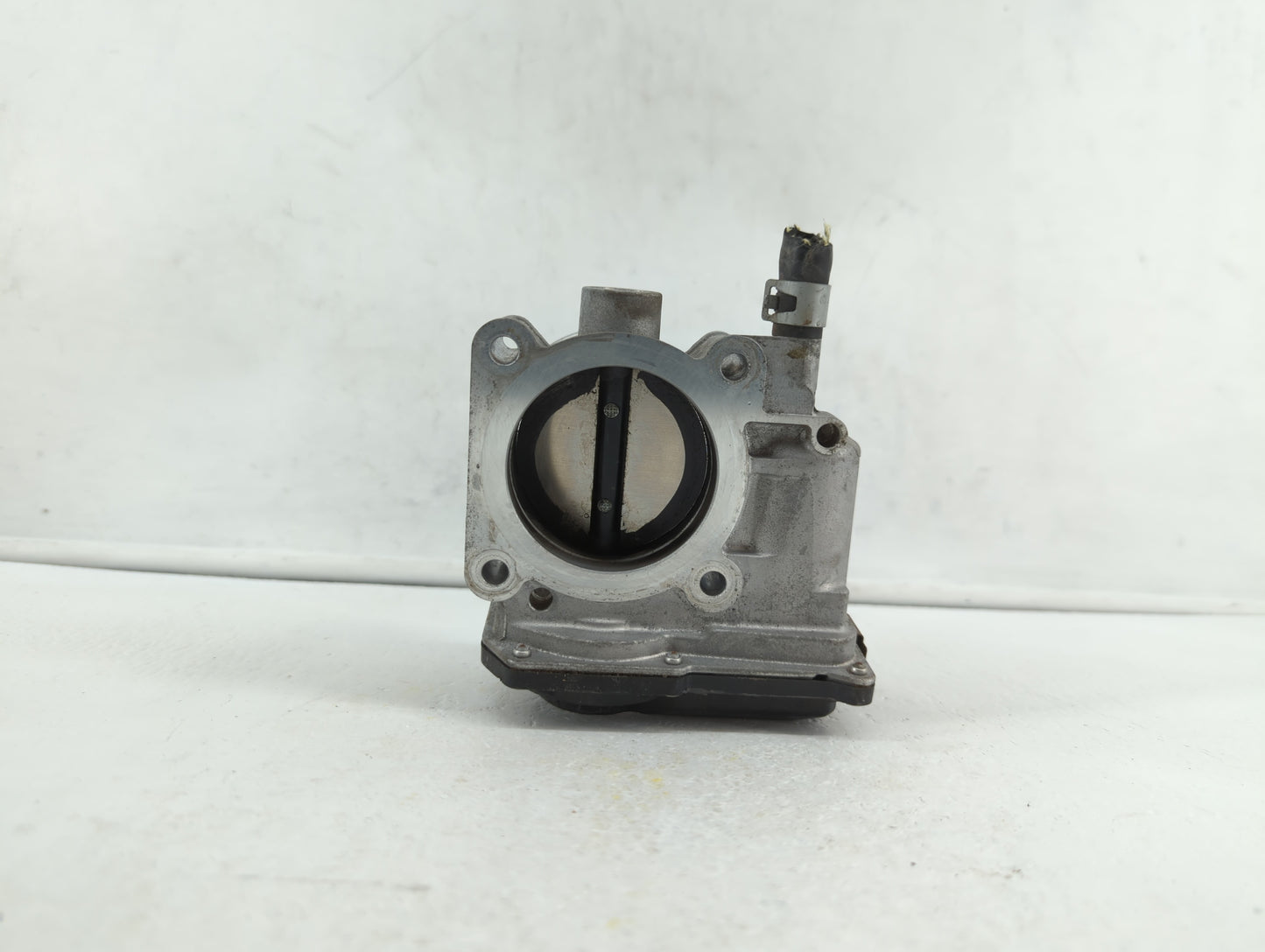 2013-2019 Nissan Sentra Throttle Body P/N:3RA60-01 C 3RA60-01 E, 3RA60-01 D Fits Fits 2013 2014 2015 2016 2017 2018 2019 OEM