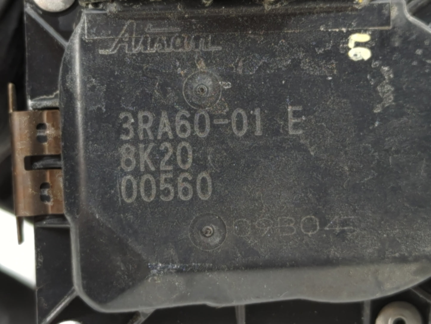 2013-2019 Nissan Sentra Throttle Body P/N:3RA60-01 C 3RA60-01 E, 3RA60-01 D Fits Fits 2013 2014 2015 2016 2017 2018 2019 OEM