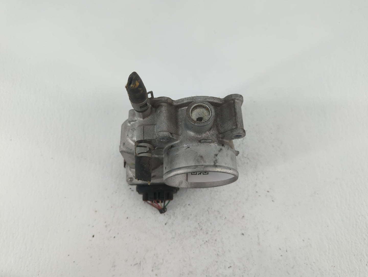 2013-2019 Nissan Sentra Throttle Body P/N:3RA60-01 C 3RA60-01 E, 3RA60-01 D Fits Fits 2013 2014 2015 2016 2017 2018 2019 OEM