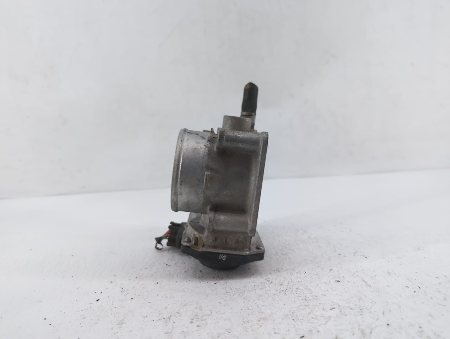 2013-2019 Nissan Sentra Throttle Body P/N:3RA60-01 C 3RA60-01 E, 3RA60-01 D Fits Fits 2013 2014 2015 2016 2017 2018 2019 OEM