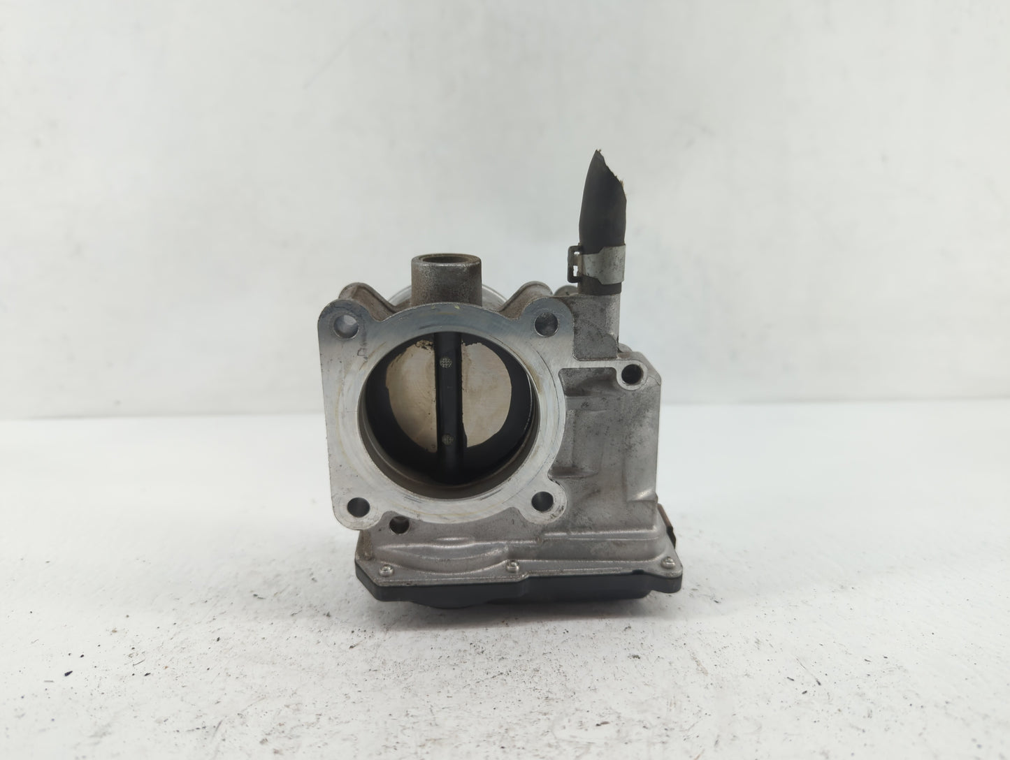 2013-2019 Nissan Sentra Throttle Body P/N:3RA60-01 C 3RA60-01 E, 3RA60-01 D Fits Fits 2013 2014 2015 2016 2017 2018 2019 OEM