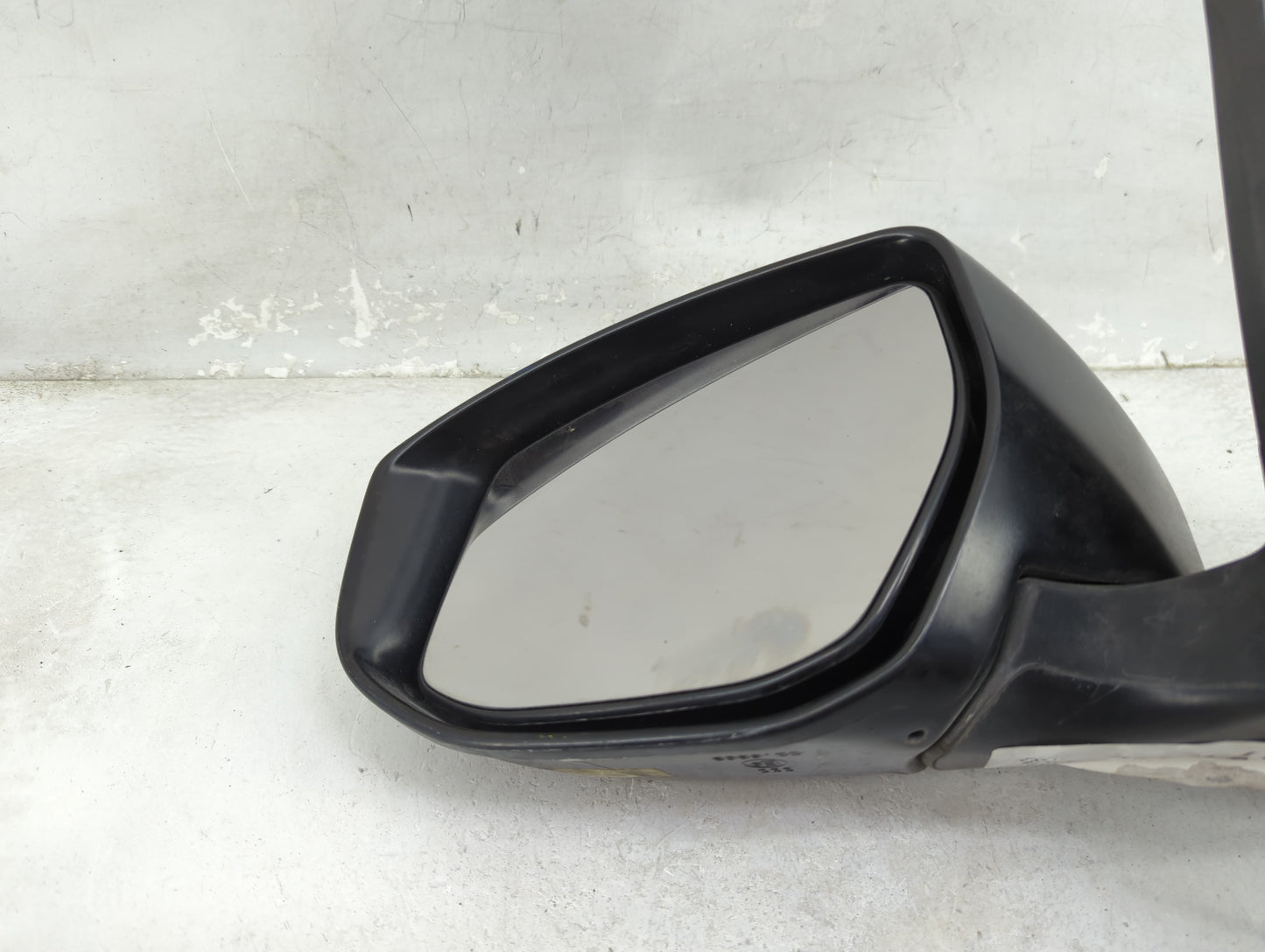 2016-2019 Nissan Sentra Driver Side View Mirror - Left Door Mirror OEM Used - Oemusedautoparts1.com